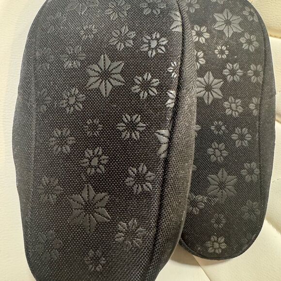 The North Face Black Nuptse Quilted Mules-small women’s, NWOT - Picture 3 of 6